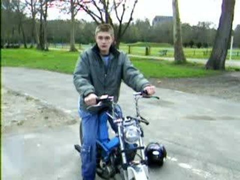 flo qui tape le burn