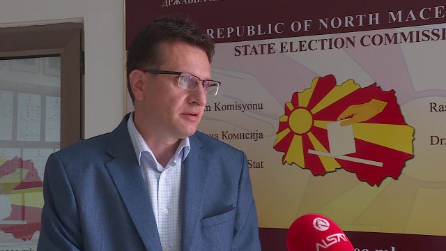 Дерковски: „Претседателот на Собранието да ни достави нов датум за избори, па седница на ДИК“