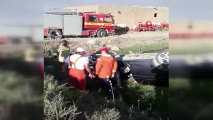 Mardin'de otomobil şarampole yuvarlandı: 2 yaralı