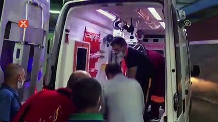 Muslera ambulansla hastaneye kaldırıldı
