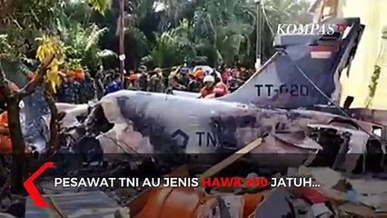 Tải video: Kesaksian Warga: Pilot Pesawat TNI AU Jatuh di Kampar Selamat!