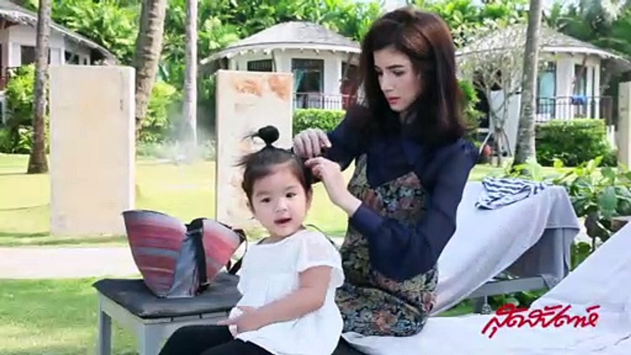 คลิปเบื้องหลังแฟชั่นปก แม่โบว์-มะลิ นิตยสารสุดสัปดาห์ ฉบับ 1 มีนาคม 2559