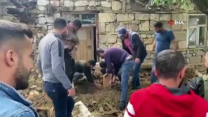 İçişleri Bakanı Soylu depreme yakalandı