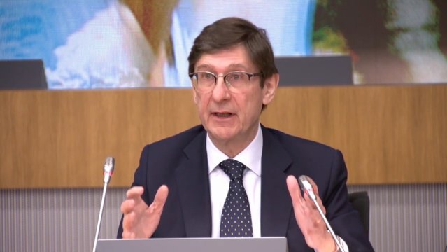 Goirigolzarri dice que más impuestos a la banca es muy contraproducente