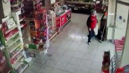 Bingöl'de bazı evlerde hasara yol açan ikinci depremden yeni görüntüler