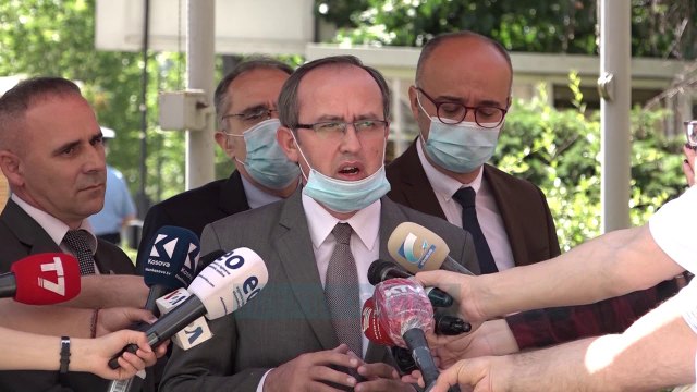Dialogu me Serbinë/ Thaçi pret në zyrën e tij, kryeministrin Hoti - News, Lajme - Vizion Plus