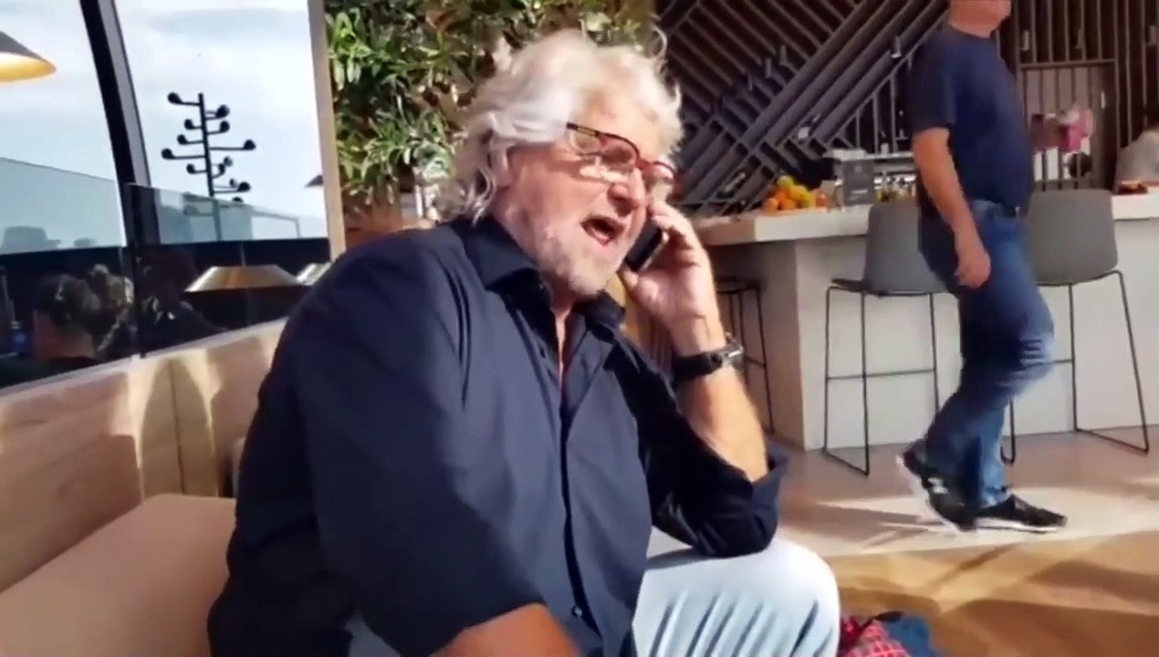 Quando Grillo fingeva di telefonare a Maduro: "Ci dicono che siamo come il Venezuela"