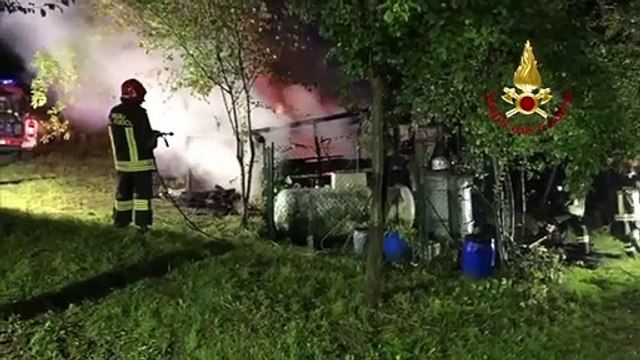 Albino (BG) - In fiamme deposito attrezzi agricoli (15.06.20)