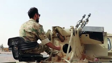 AA ekibi, Libya ordusunun hazırlıklarını sürdürdüğü Sirte cephe hattındaki bölgeleri görüntüledi (2)