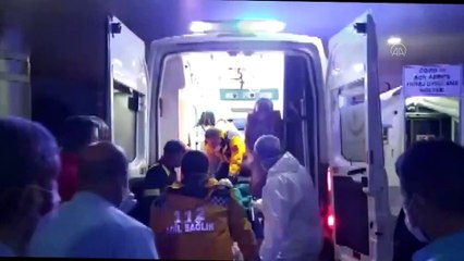 Kaynarpınar köyünde çocuklarını yaralı olarak kurtaran aile deprem anını anlattı - BİNGÖL