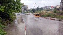 Karabük’te sağanak yağmur yolları göle çevirdi
