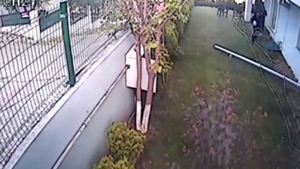 Evlerden hırsızlık yaptıkları iddiasıyla gözaltına alınan 2 şüpheli tutuklandı - İSTANBUL
