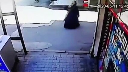 Kapkaç anı güvenlik kamerasında - GAZİANTEP