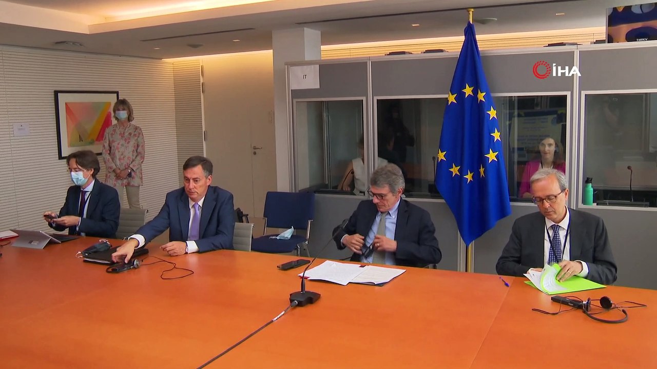 - AB ve İngiltere uzun bir aradan sonra ilk kez görüştü- AB:- 'İngiltere geçiş sürecinde uzatma yapmayacak”