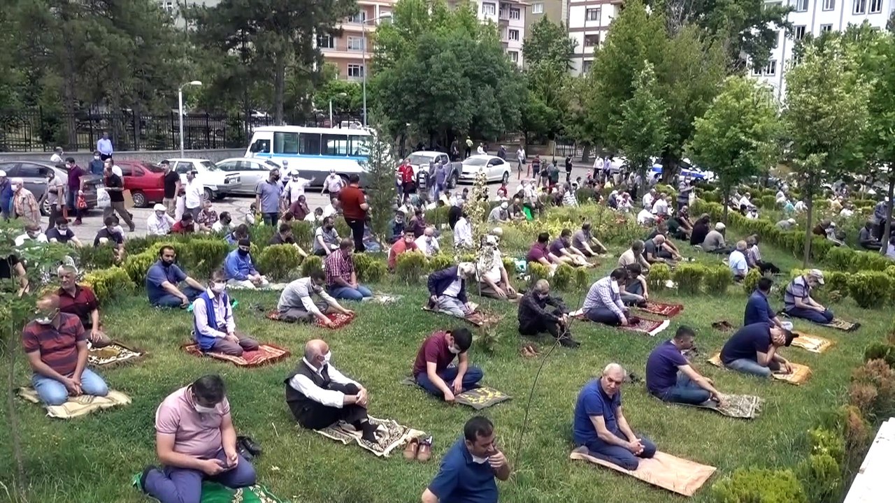 İç Anadolu'da cuma namazı üçüncü kez cemaatle kılındı - KIRIKKALE