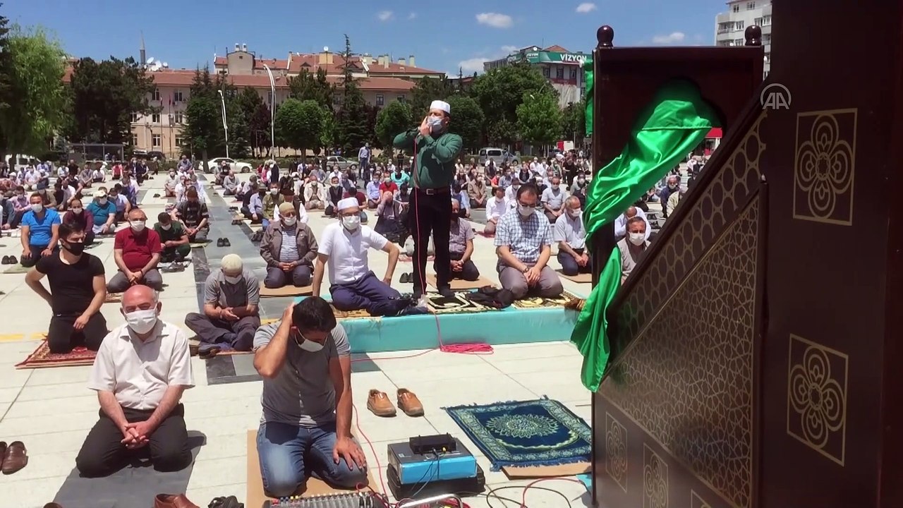 Salgınla ilgili normalleşme sürecinde ikinci cuma namazı kılındı - ÇORUM