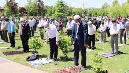 Cuma namazı, salgın sonrası ikinci kez kılındı - ESKİŞEHİR/BİLECİK