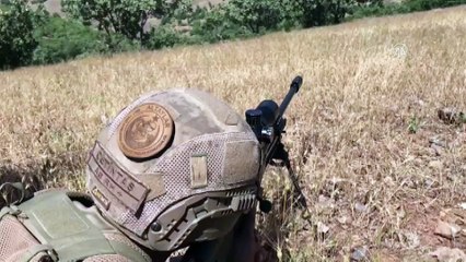 Siirt'te iki teröristin etkisiz hale getirildiği operasyonda silah ve mühimmat bulundu