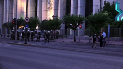 Yunanistan'da George Floyd için düzenlenen gösteride çatışma çıktı - ATİNA