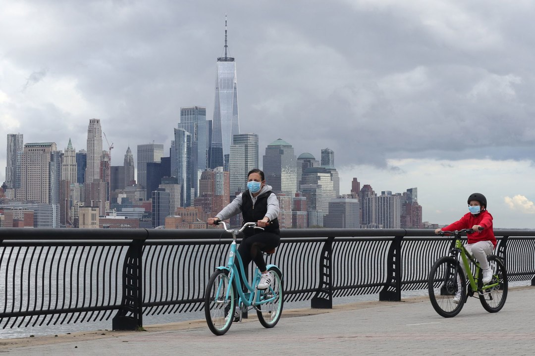 Travelers From COVID-19 Hotspots Will Have to Quarantine for Two Weeks When Arriving in NY