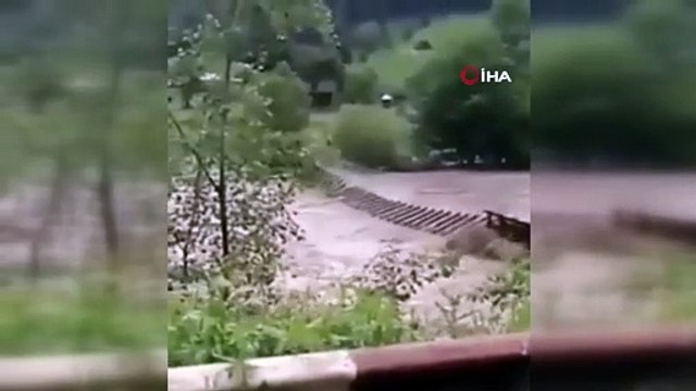 - Ukrayna Başbakanı Shmygal: '2008'den bu yana meydana gelen en kötü sel felaketi'- Ukrayna'daki sel felaketinde 3 kişi öldü