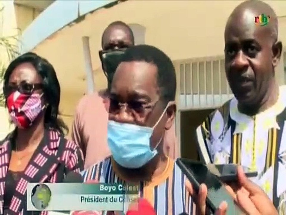 RTB/Rencontre entre les acteurs du tourisme et le président du conseil régional des hauts bassins en cette crise sanitaire