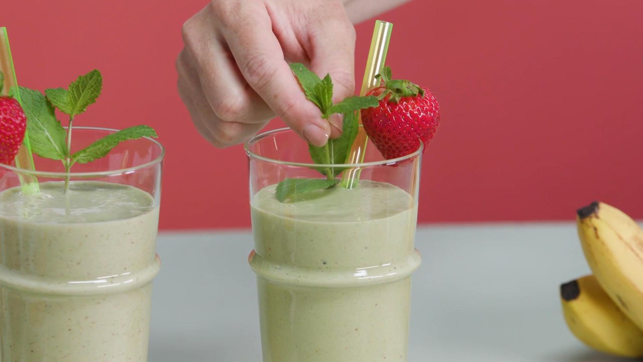 How to Make the Ultimate Healthy Breakfast Smoothie
