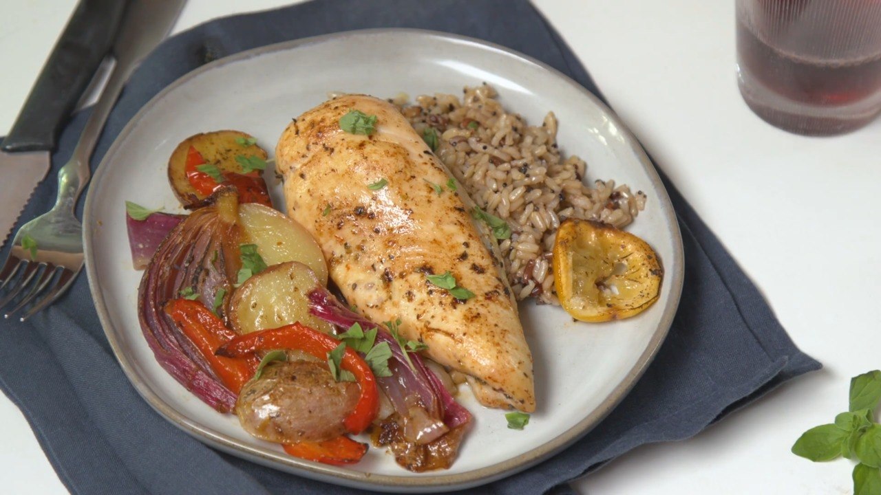 How to Make Lemony Mediterranean Chicken