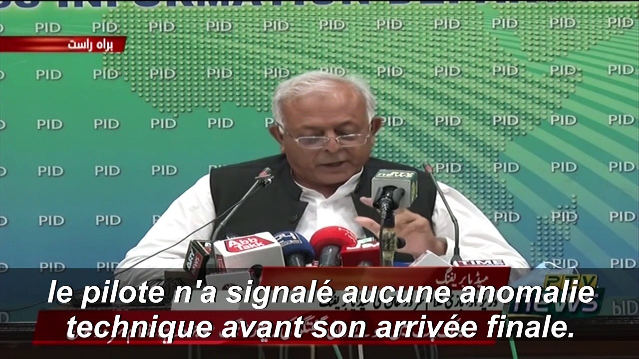 Crash au Pakistan: "Le pilote a ignoré les instructions des contrôleurs aériens" (ministre)