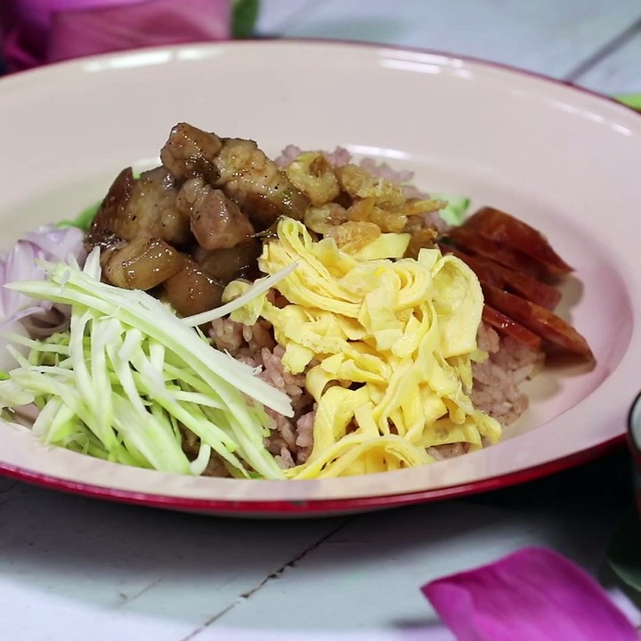 ข้าวคลุกกะปิหมูหวาน