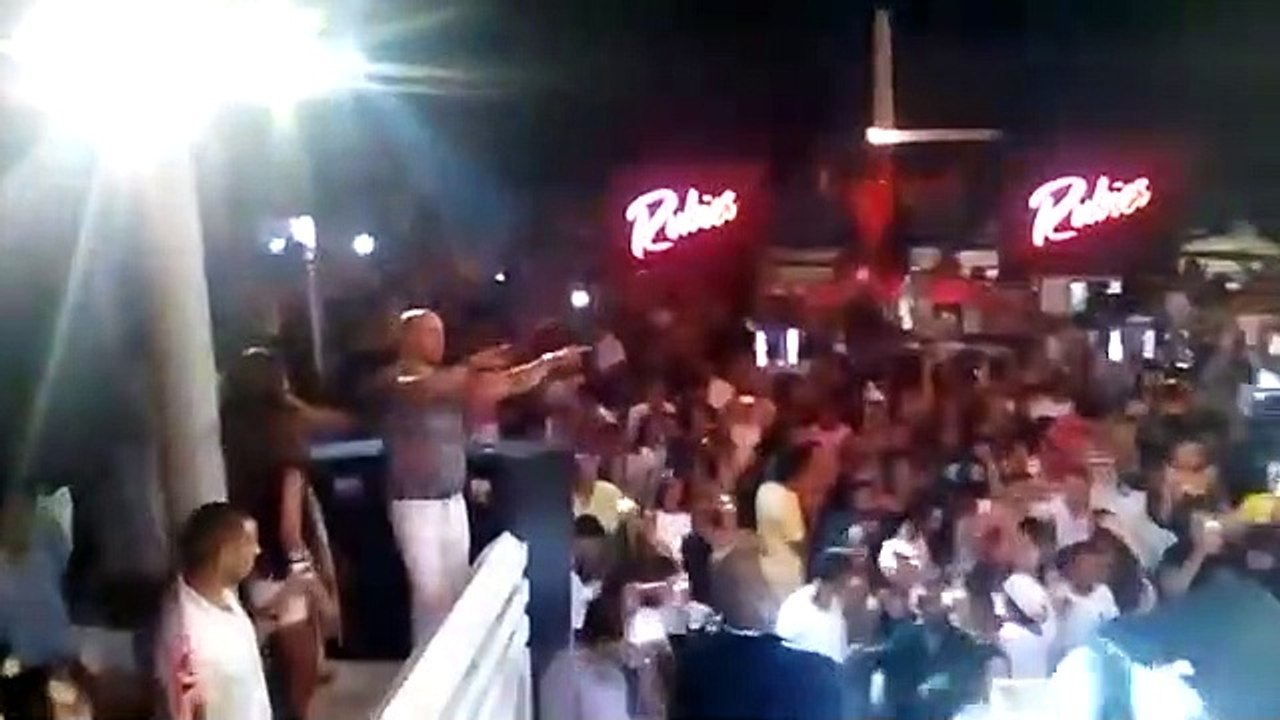 مصطفي حجاج - يا منعنع من حفلة الساحل ( Club M)