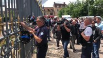 Manifestation de la police devant la préfecture