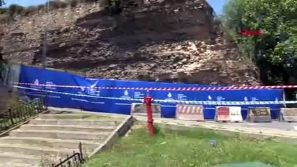 İstanbul'un tarihi surları can çekişiyor! Yol trafiğe kapatıldı