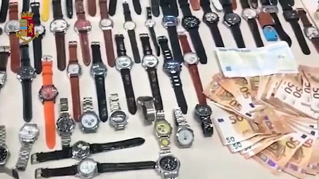 Napoli - Finti finanzieri, blitz della polizia (16.06.20)