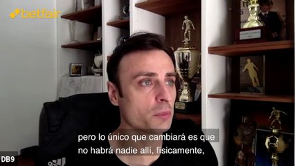Berbatov: "Será irónico ver al Liverpool levantar la Premier 30 años después sin público"