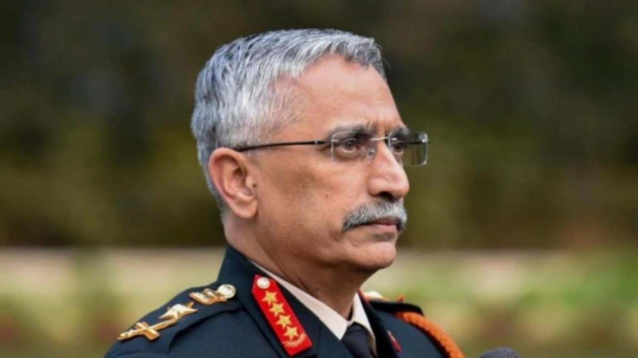 Ladakh face-off: Army Chief General MM Naravane reaches Rajnath Singh's residence