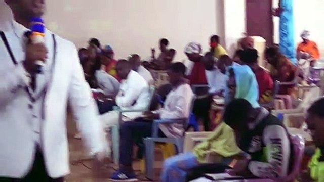 SAIS-TU POURQUOI TU ES PAUVRE DANS L'EGLISE ? TU N’ÉVANGÉLISE PAS