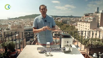 Mira este sencillo truco para hacer un café con hielo de profesional