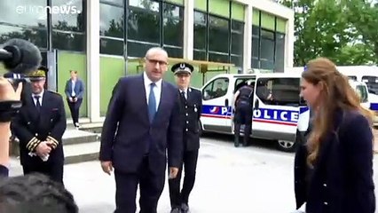 Франция даст "жёсткий ответ" зачинщикам беспорядков