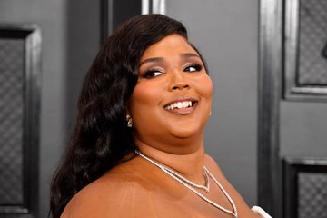 Lizzo's Mood Influences Her Makeup Style