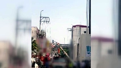 서울 성산동 오피스텔 공사현장 부근 전신주 쓰러져 / YTN