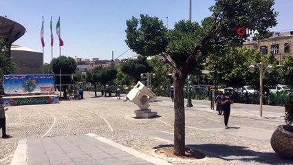 - İran'da Covid-19 vakalarının artmasıyla Tahranlılar evlerine çekildi