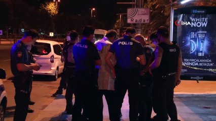 Kavgayı ayırmak isteyen bekçi silahla vuruldu