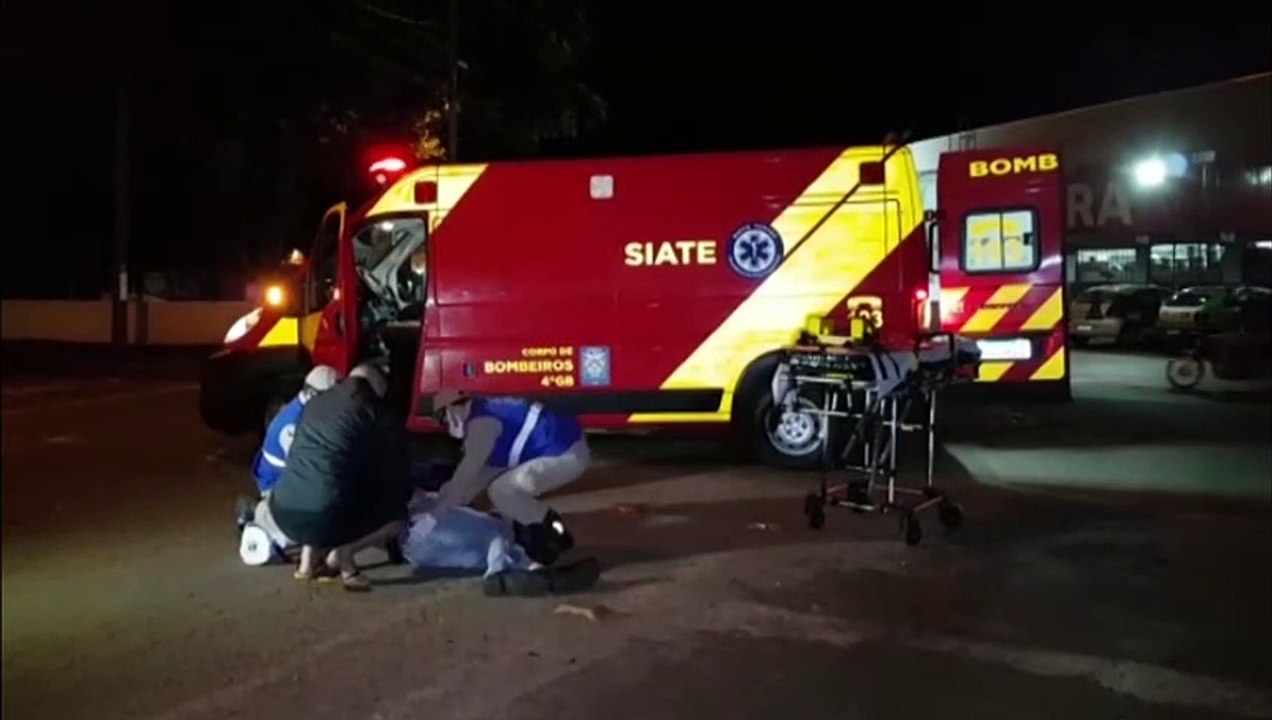 Após se envolver em acidente de trânsito, homem é socorrido pelo Siate no Interlagos