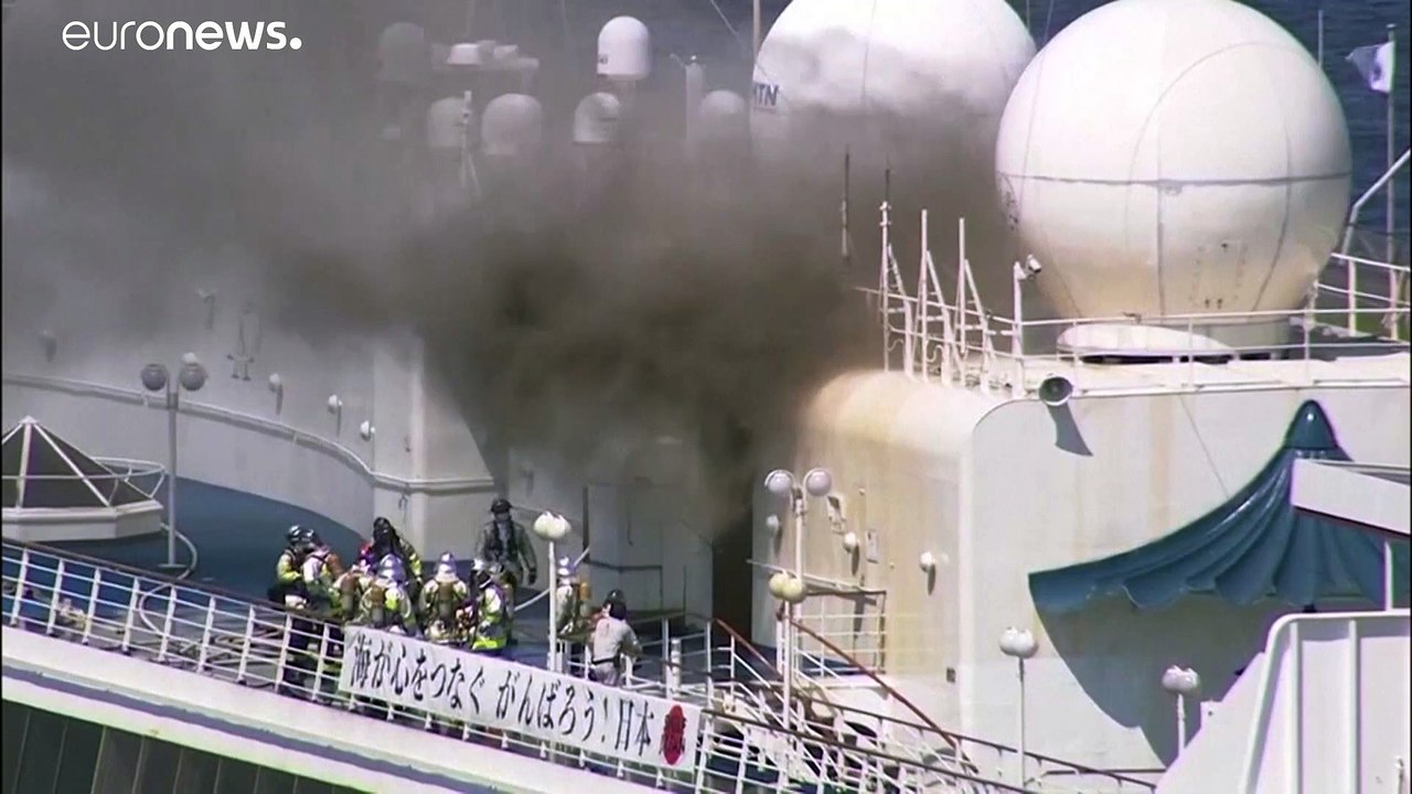 Alarm in yokohama: kreufahrtschiff in flammen
