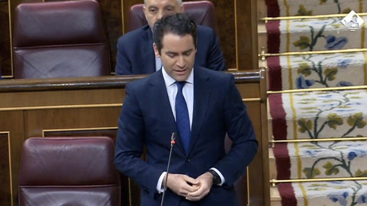 García Egea retrata a Iglesias: "Ha enterrado sus principios para ser el monaguillo de Sánchez"