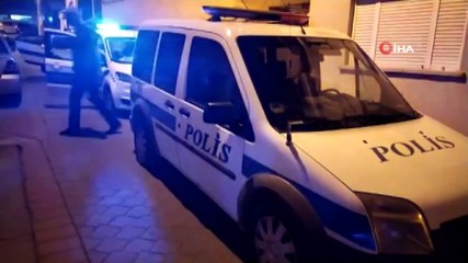 Descargar video: Otostop çekerek bindiği otomobilde başına gelmeyen kalmadı