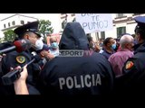 'Shërndahuni'/ Tension mes policisë dhe protestuese të shoqatës së Transportit: Duam pagë shtesë