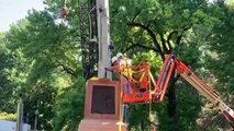 Retiran una estatua de Colón en San Luis, Missouri