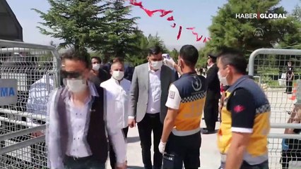 Süleyman Demirel mezarı başında anıldı